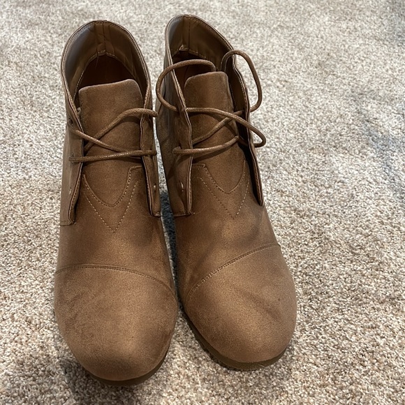 NEVERWORN. Boot wedge. - Picture 2 of 9